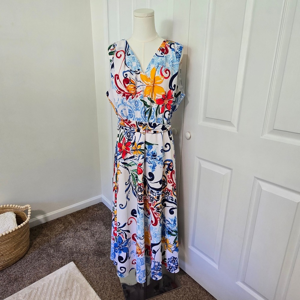 Tahari Maxi Dress Womens 18W White Floral Tile Print Sleeveless V-Neck Belted
